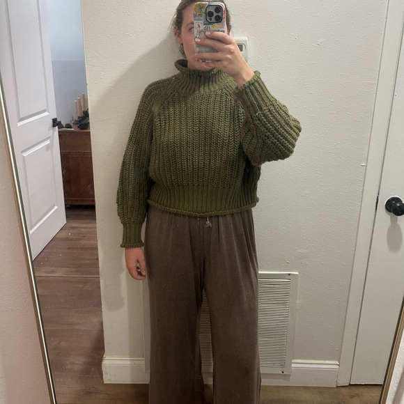 Turtle Neck Knit Sweater - Picture 2 of 3